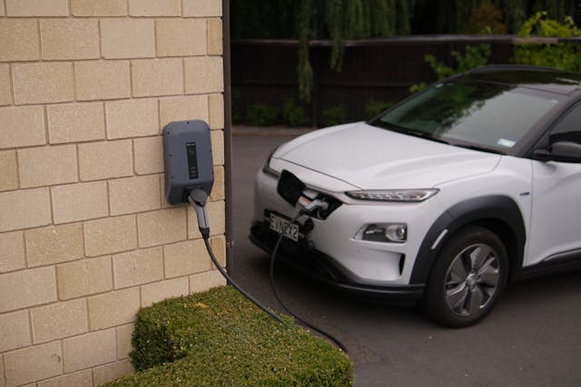 How Long Does it Take to Charge an Electric Car